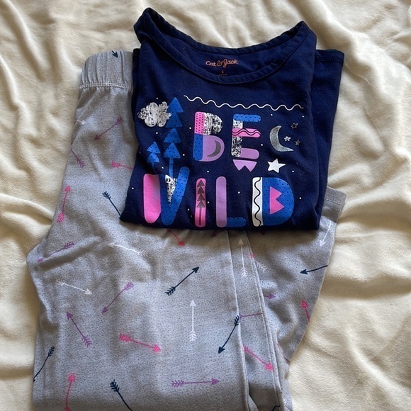 Cat & Jack Matching Pajama Set size Small - Picture 9 of 9